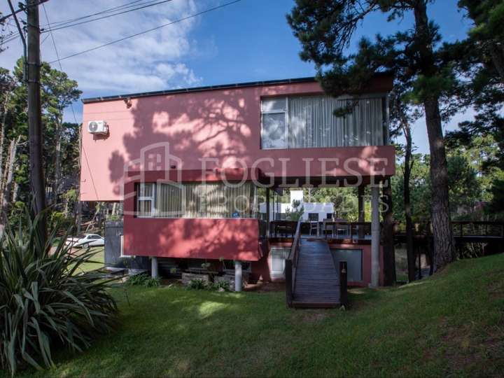 Casa en venta en Avenida del Plata, Buenos Aires