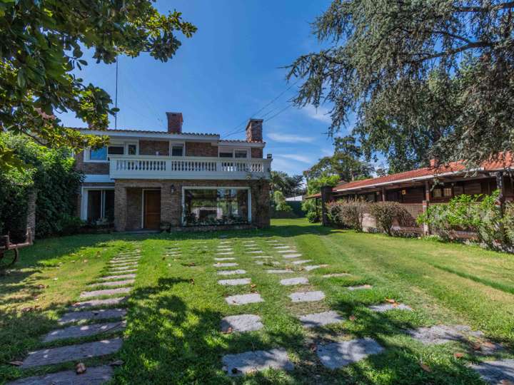 Casa en venta en Carrasco, Montevideo