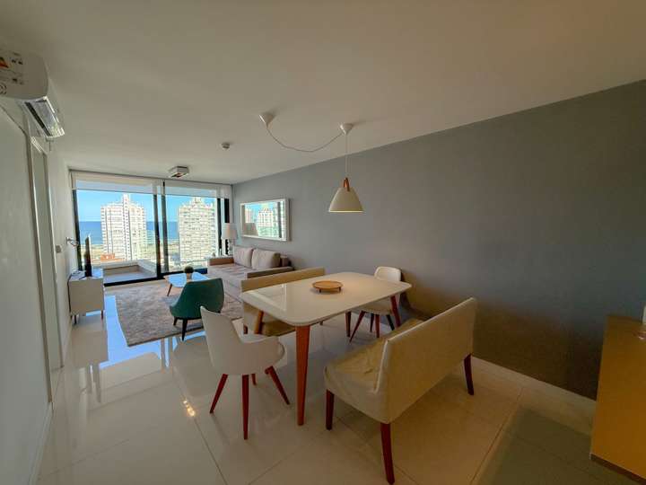 Apartamento en alquiler en Punta Del Este