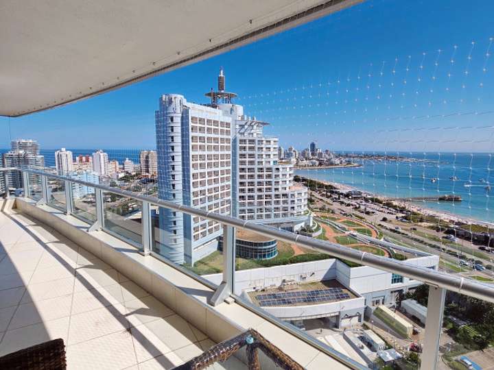 Apartamento en venta en Punta Del Este