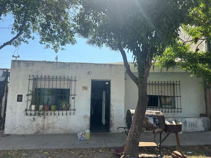 Casa en venta en Darwin, Villa Gobernador Gálvez