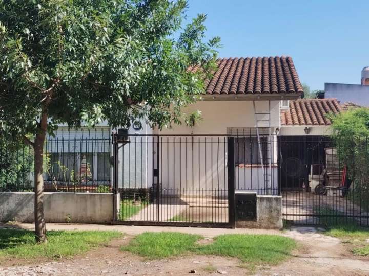 Casa en venta en 25 de Mayo, El Jagüel