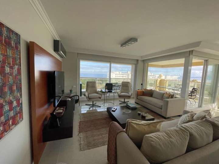 Apartamento en venta en Punta Del Este
