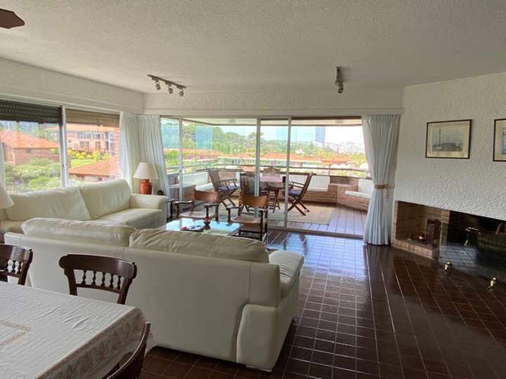 Apartamento en venta en Punta Del Este