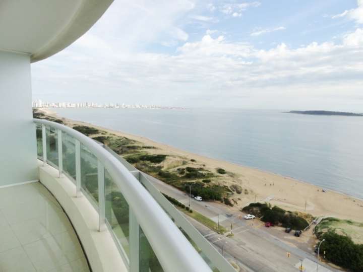 Apartamento en alquiler en Punta Del Este