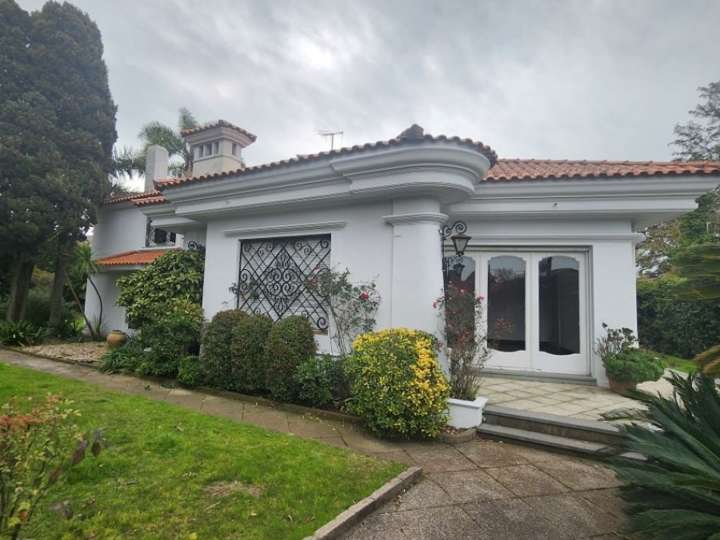 Casa en alquiler en Avenida Pedro Blanes Viale, Montevideo