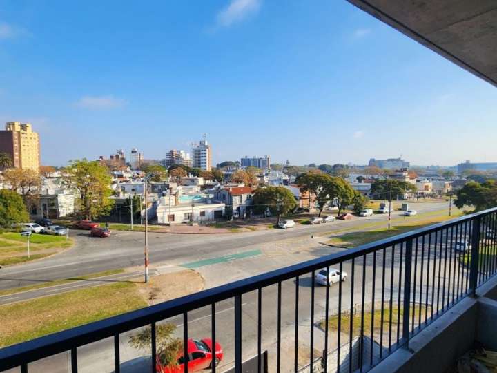 Apartamento en venta en Juan Jacobo Rousseau, Montevideo