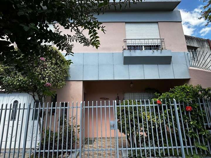 Edificio en venta en Albarellos, 1552, Buenos Aires