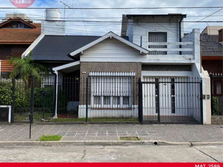 Casa en venta en Intendente Goffins, 229, Buenos Aires