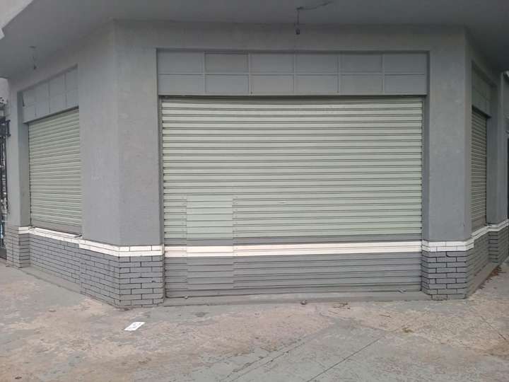 Comercial / Tienda en venta en José Martí, 3784, Buenos Aires