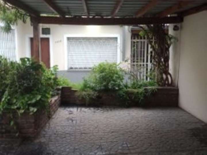 Casa en venta en Cerrito, 2400, Lomas del Mirador