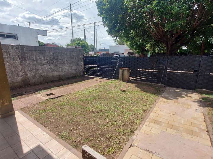 Casa en venta en Ecuador, Buenos Aires