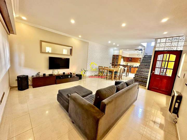 Casa en venta en 567 - Presidente Arturo Umberto Illia, 1509, Buenos Aires