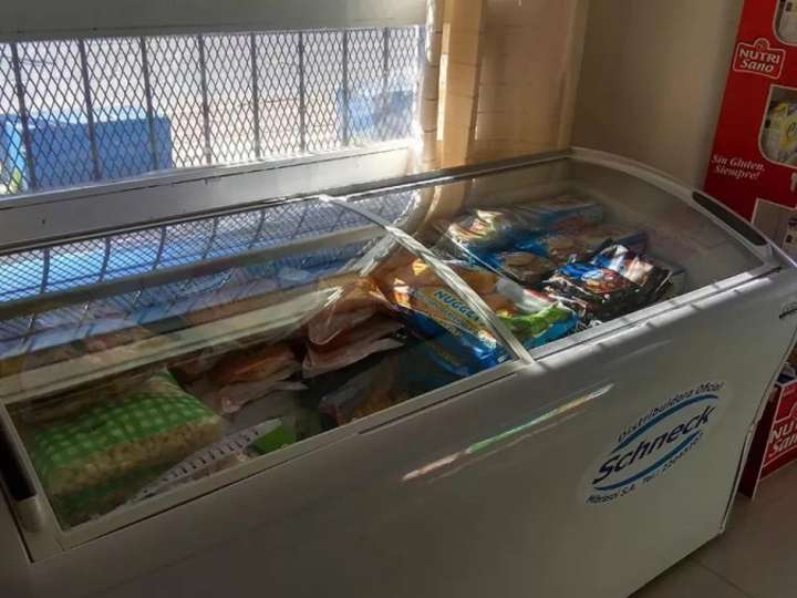 Comercial / Tienda en venta en Carlos de la Vega, Montevideo