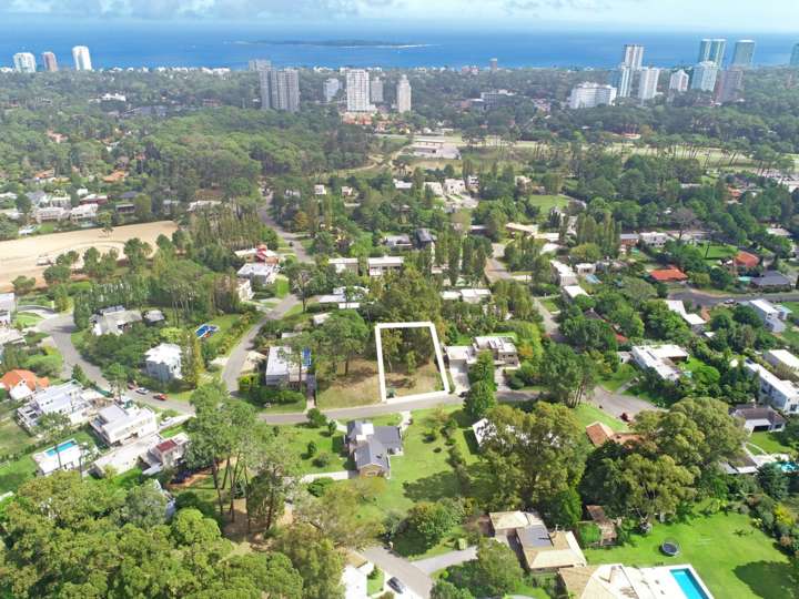 Terreno en venta en Punta Del Este