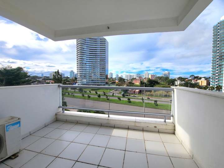 Apartamento en venta en Punta Del Este