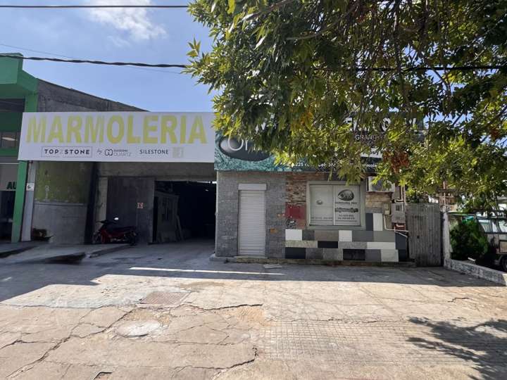 Comercial / Tienda en venta en Barrio Sur, Montevideo