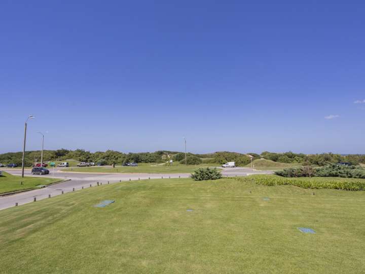 Apartamento en venta en Rambla Lorenzo Batlle Pacheco, Maldonado