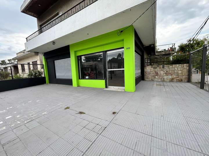 Comercial / Tienda en venta en Cerro, Montevideo