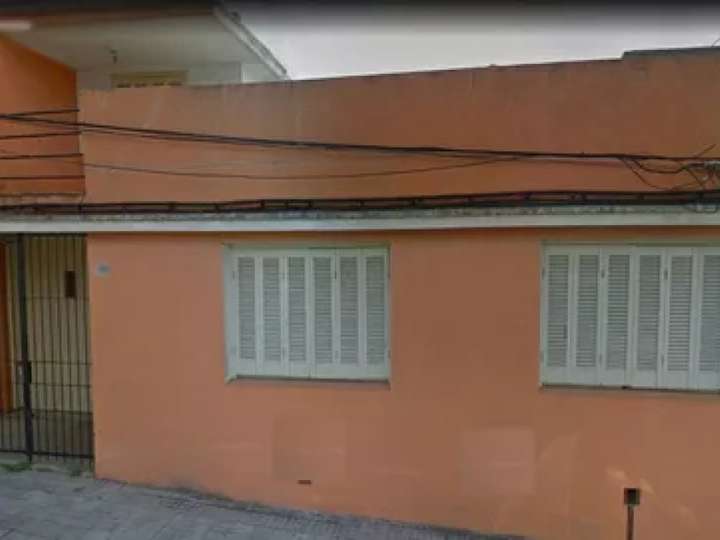 Casa en venta en Ángel Salvo, Montevideo