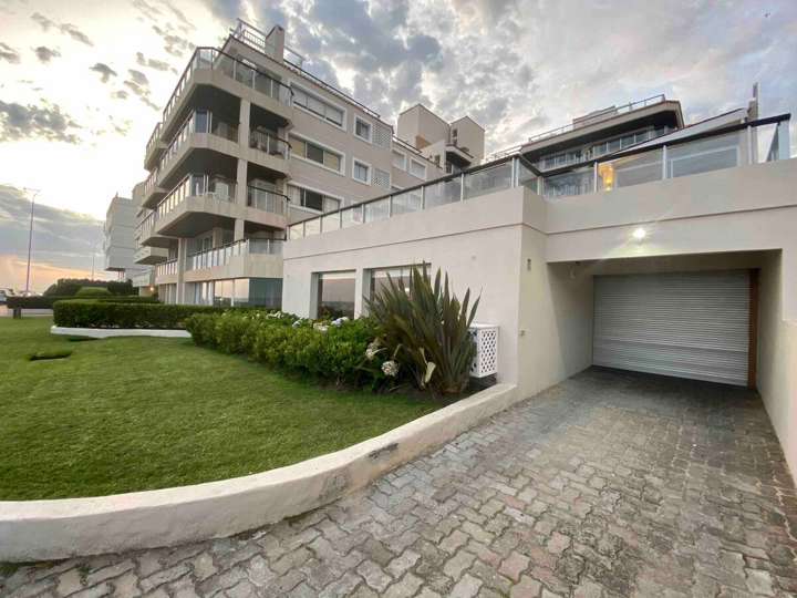 Apartamento en venta en Rambla General Artigas, Punta Del Este
