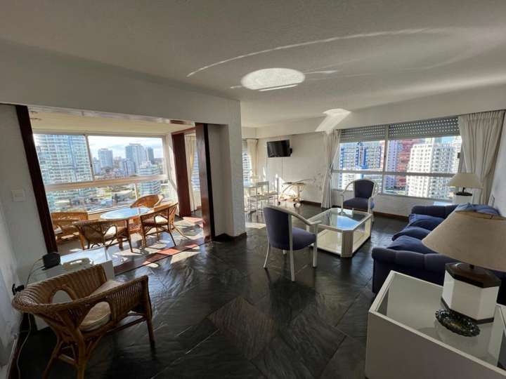 Apartamento en venta en Punta Del Este