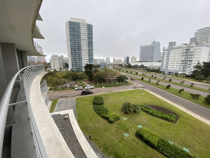 Apartamento en venta en Punta Del Este