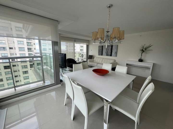 Apartamento en venta en Punta Del Este