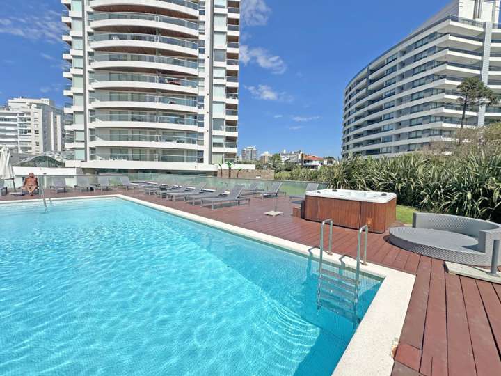 Apartamento en venta en Punta Del Este