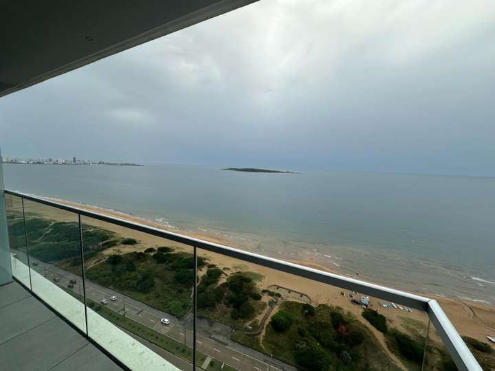 Apartamento en venta en Rambla Doctor Claudio Williman, Maldonado