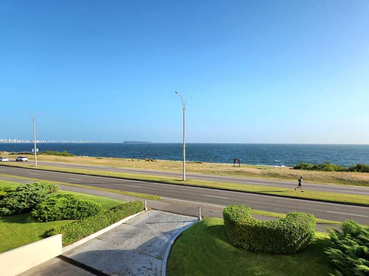 Apartamento en venta en Pinares, Maldonado