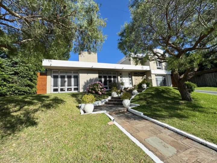 Casa en venta en Isaac Newton, Punta Del Este