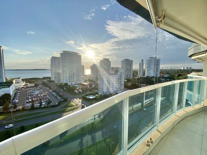 Apartamento en venta en Punta Del Este