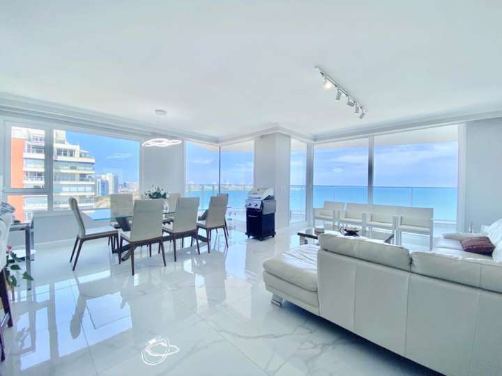 Apartamento en venta en Punta Del Este