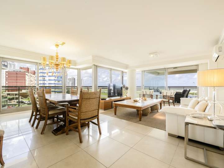Apartamento en venta en Punta Del Este