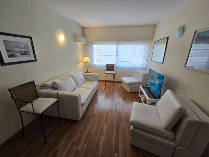 Apartamento en alquiler en El Mesana (Calle 24), Punta Del Este