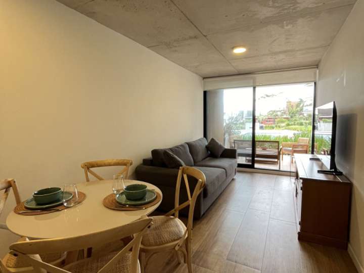 Apartamento en venta en Rambla Doctor Claudio Williman, Maldonado