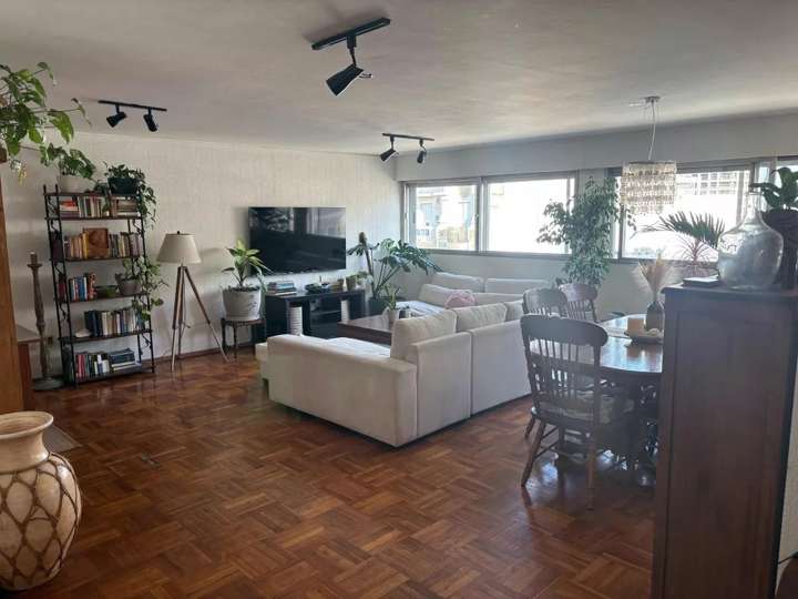 Apartamento en venta en Avenida 18 de Julio, Montevideo