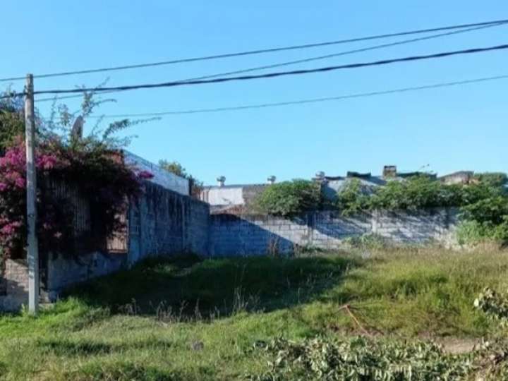 Terreno en venta en Espuelitas, Montevideo