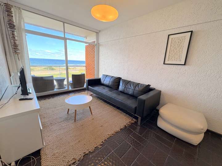 Apartamento en venta en Amazonas, Punta Del Este