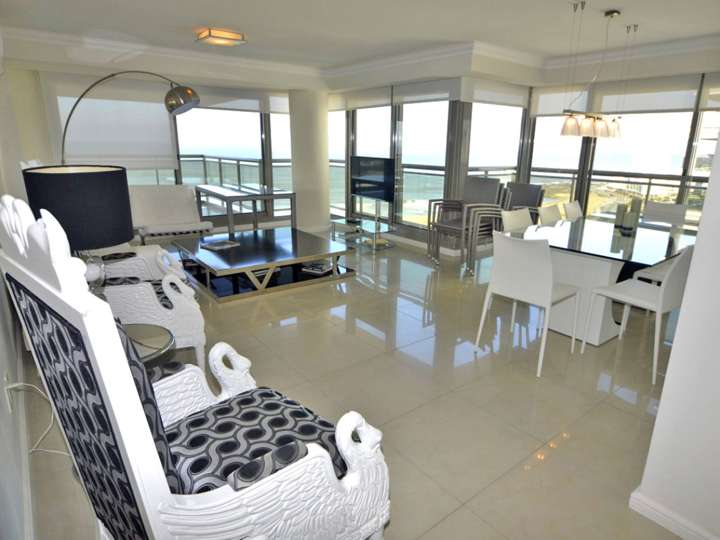 Apartamento en venta en Punta Del Este