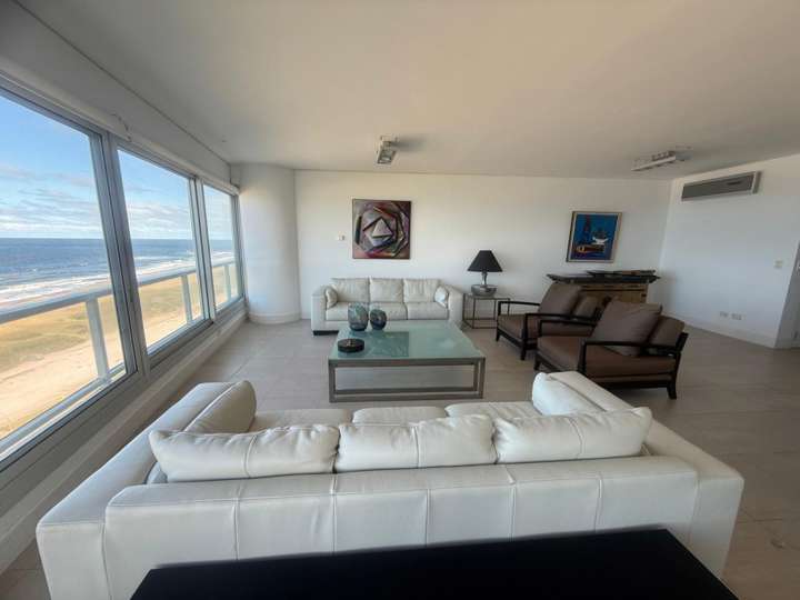 Apartamento en venta en Punta Del Este
