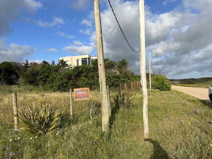Terreno en venta en Avenida del Océano, Maldonado