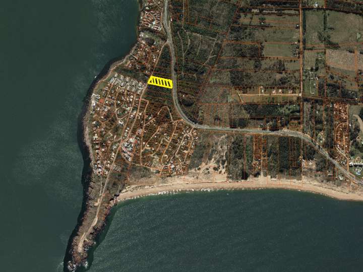 Terreno en venta en Carlos Páez Vilaró, Maldonado