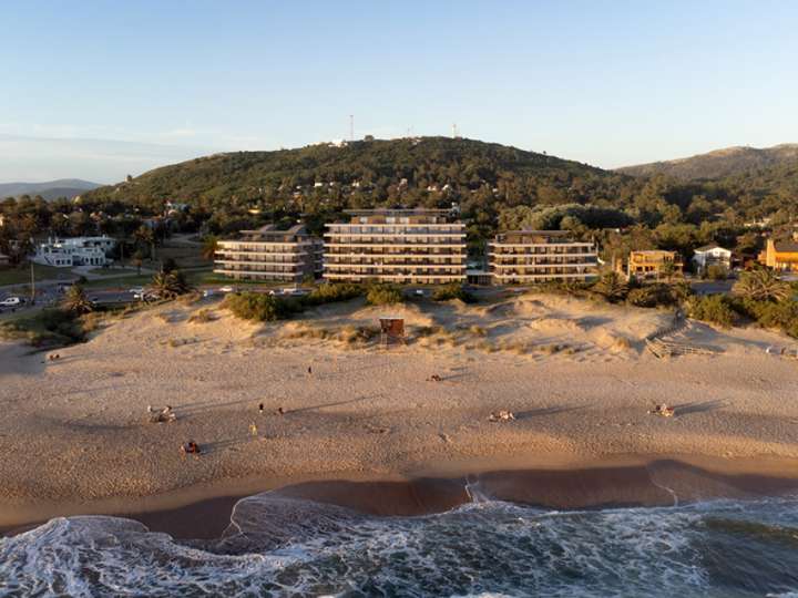 Apartamento en venta en Rambla Costanera, Maldonado