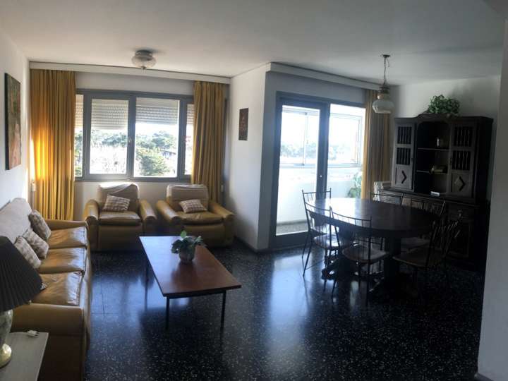 Apartamento en venta en Biarritz, Punta Del Este