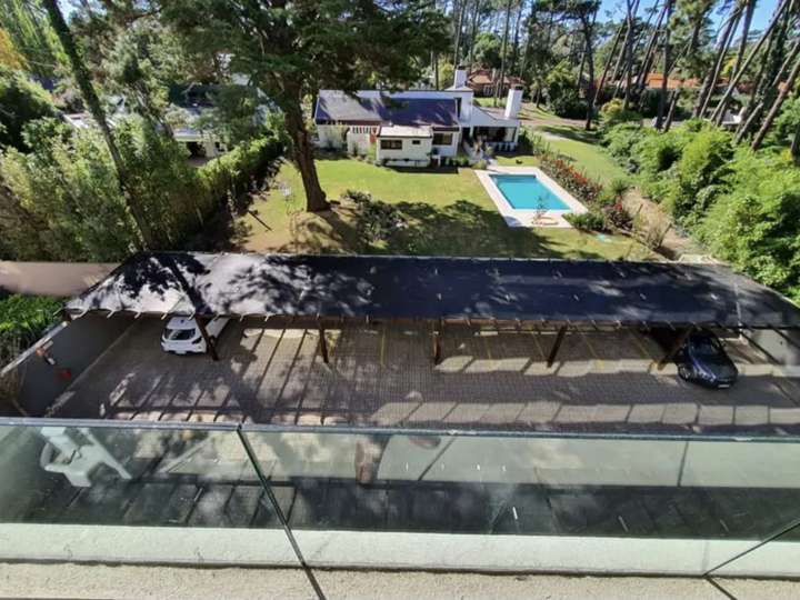 Apartamento en alquiler en Avenida Franklin Delano Roosevelt, Punta Del Este