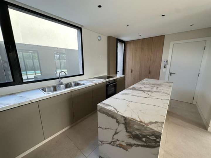 Casa en alquiler en Fedra, Montevideo