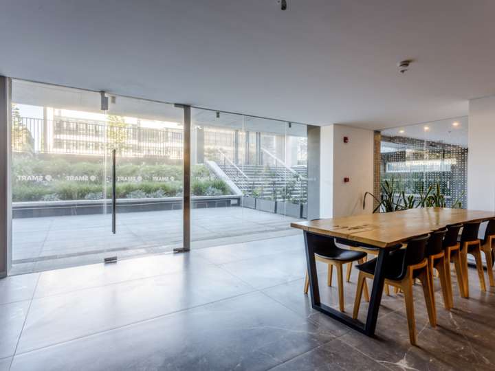 Comercial / Tienda en venta en Carrasco, Montevideo