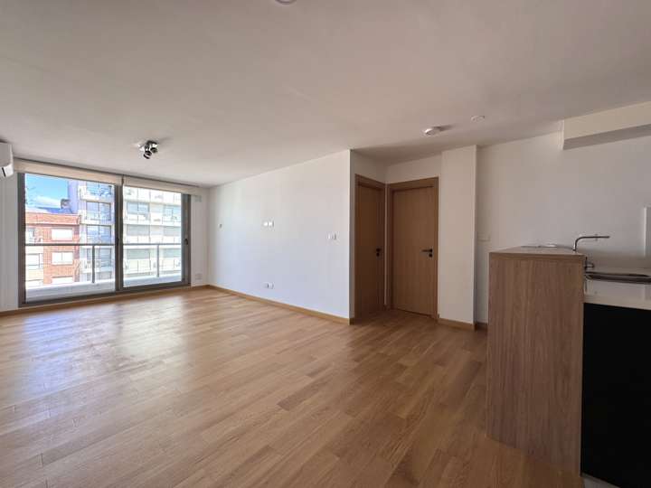 Apartamento en alquiler en 21 de Setiembre, Montevideo
